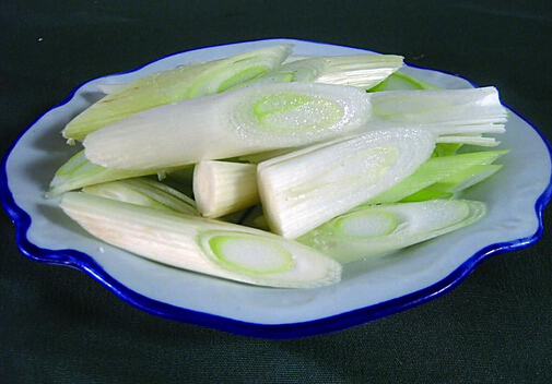 什么情況下不能吃大蔥?吃蔥的誤區(qū)