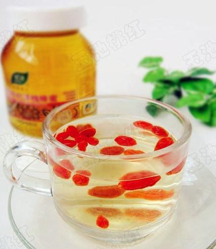 喝枸杞蜂蜜水有什么好處?枸杞蜂蜜水的功效與作用