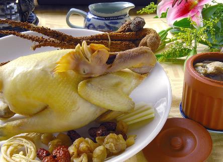 土雞比肉雞有營養嗎?土雞和肉雞的營養差別有多大