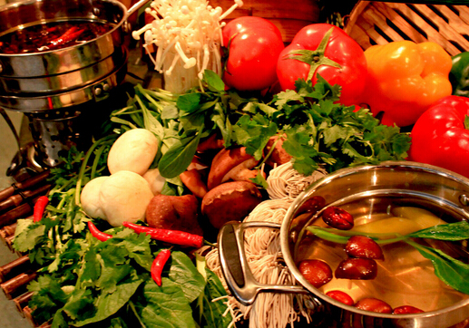 貪吃火鍋導致不育?不孕不育的原因有哪些?