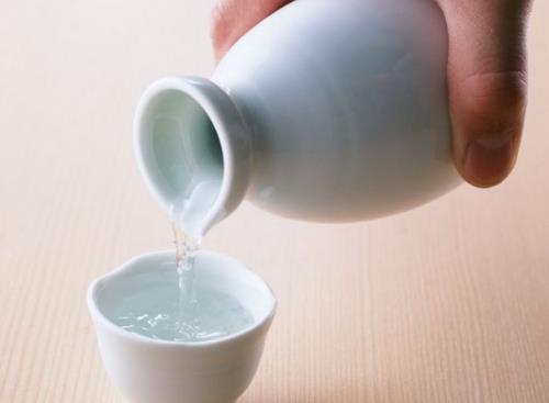 怎樣選購優(yōu)質(zhì)的白酒？選購白酒的注意事項