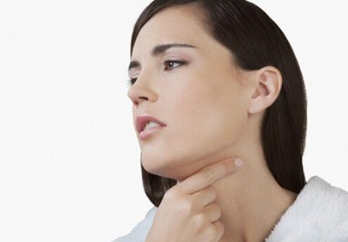 嗓子疼吃什么好？嗓子疼怎么辦？