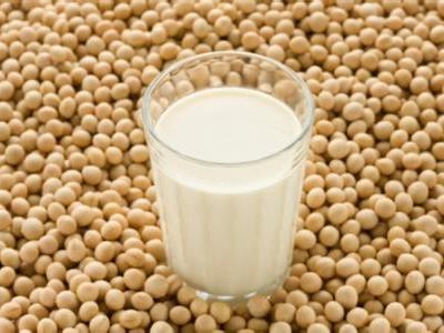 喝假沸豆漿會食物中毒嗎？超市買豆漿加熱后再飲用