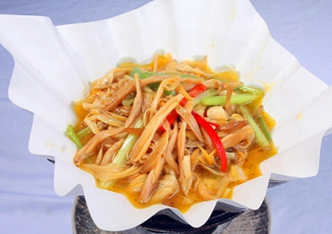 黑木耳炒黃花菜的做法-黑木耳炒黃花菜怎么做？