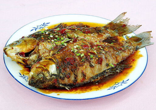 紅燒鯽魚的做法-紅燒鯽魚怎么做?