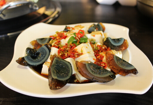 皮蛋豆腐的做法-皮蛋豆腐怎么做?