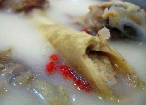 骨頭湯怎么熬更有營養?骨頭湯的食用禁忌