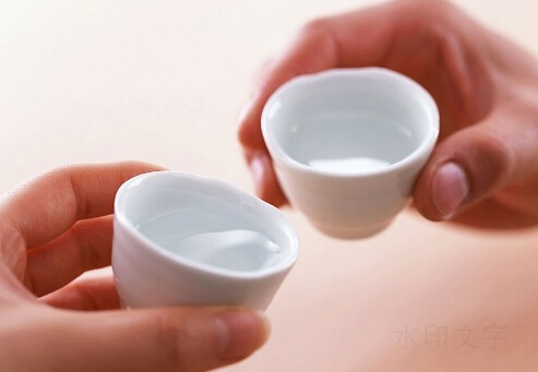 白酒可以用來烹飪?別用白酒代替料酒了!