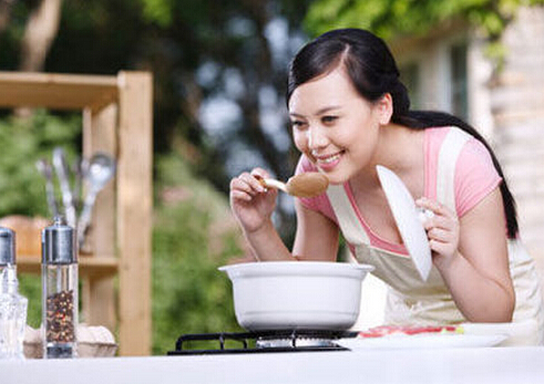 炒前腌制牛肉時(shí)加點(diǎn)糖-怎樣炒牛肉才嫩？