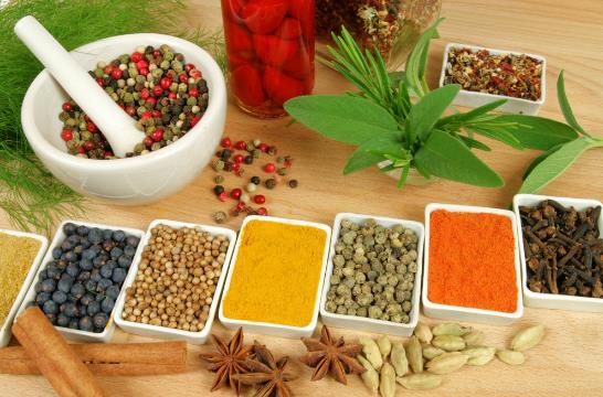 炒菜什么時候放調料最好？炒菜時放調料的最佳時間