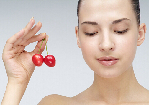 混合性皮膚用什么洗面奶?混合性皮膚怎么保養(yǎng)?