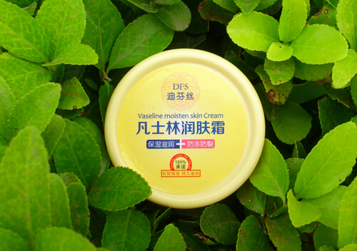 凡士林的作用-凡士林可以擦臉嗎？