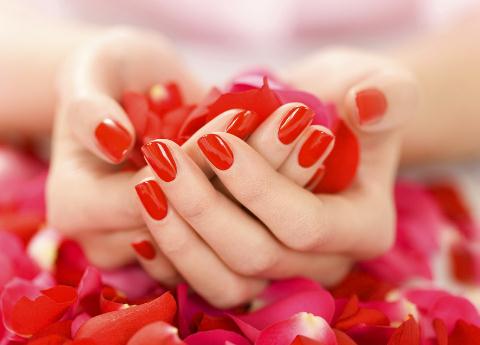 美甲的危害:頻繁美甲對人體的危害有多大
