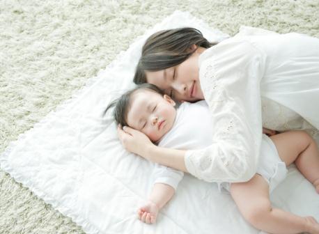 睡覺流口水是怎么回事？成人、寶寶睡覺流口水怎么辦