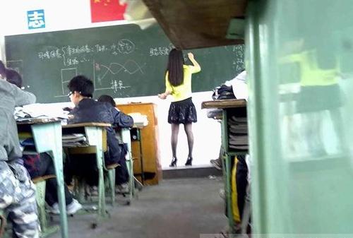 校規:中學禁女教師穿黑絲襪 校長:防女生效仿男生心亂