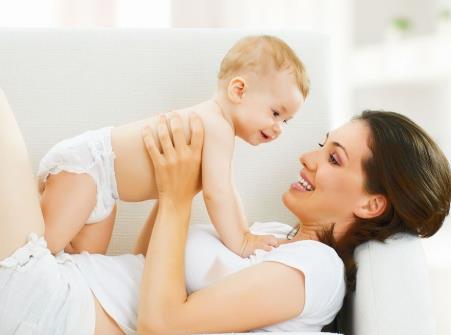 嬰兒打嗝怎么辦？寶寶打嗝是怎么回事