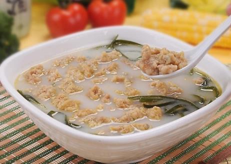 寶寶喂養(yǎng)誤區(qū)：湯比肉有營(yíng)養(yǎng)