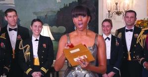 奧斯卡惡俗開場曲咪咪歌，奧斯卡主持人大唱咪咪歌黑遍拍過裸戲好萊塢女明星