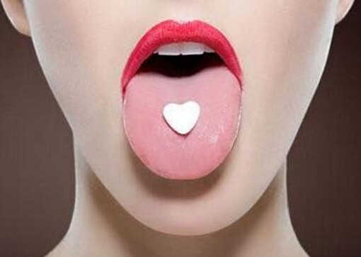 舌苔發白是怎么回事?舌苔發白的原因