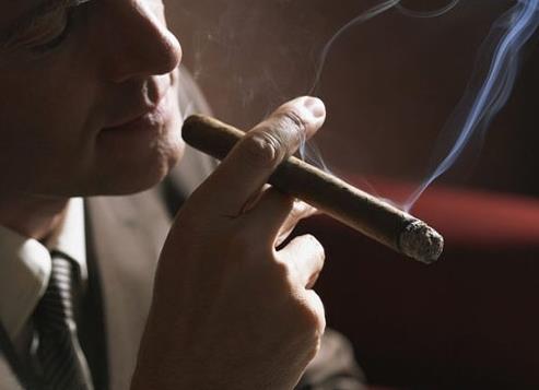 雪茄怎么抽?雪茄禮儀注意事項(xiàng)