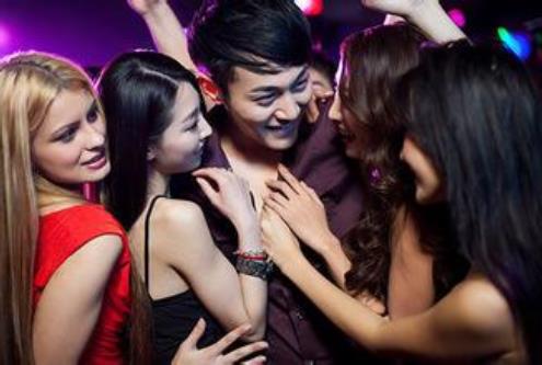 男人的10個(gè)表現(xiàn),說明他沒那么喜歡你