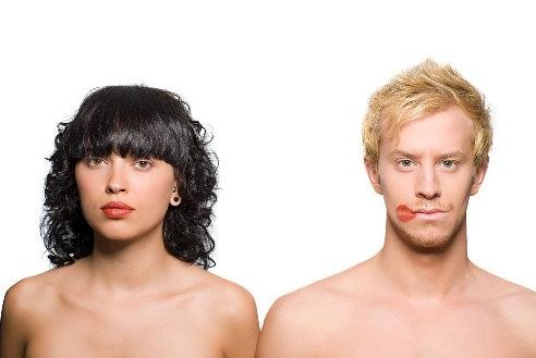 出軌的男人心理：男人劈腿后的20個反常舉動