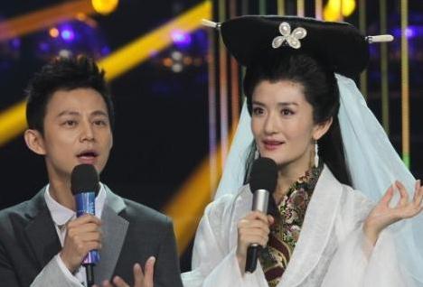 盤點謝娜百變大咖秀10大雷人造型,沒有最雷只有更雷,謝娜扮演白娘子