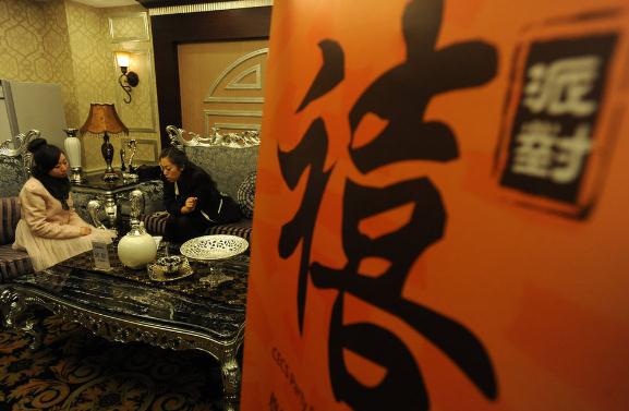 億萬富豪相親團走秀武漢遇冷,169名女孩赴約5人入圍