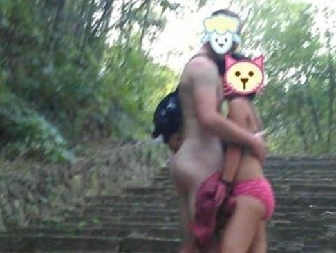 裸體登山:外籍男子和中國女子杭州裸體相擁驚現(xiàn)小和山,有圖有真相,奇葩天天有