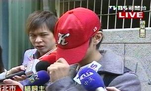 男子微波爐虐貓手段發指,小貓被蒸15分鐘半熟而死,圖為貓咪主人