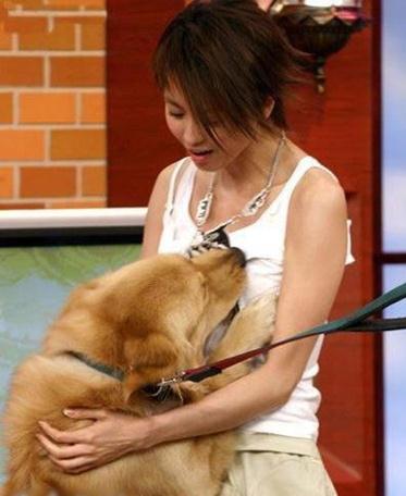 動物也好色:喜歡非禮美女的好色動物組圖