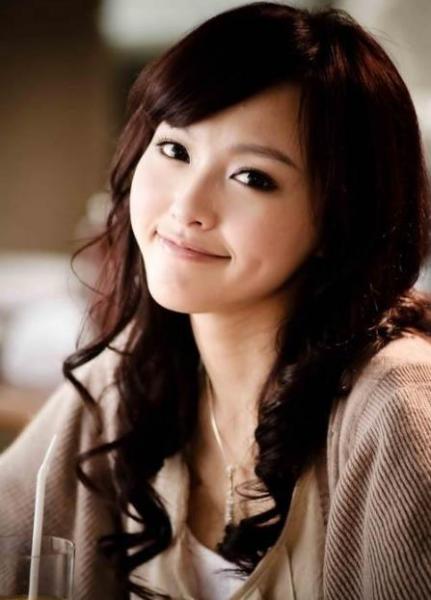 唐嫣個人資料,唐嫣微博,唐嫣演過的電視劇,唐嫣的男朋友