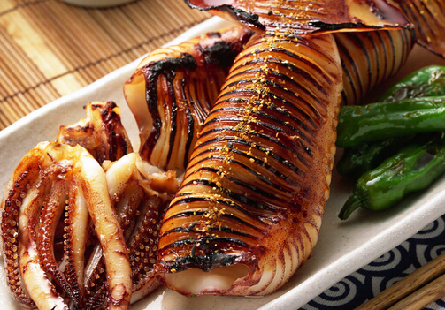 哺乳期能吃魷魚嗎?哺乳期吃魷魚的做法