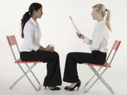 面試中的自我介紹如何出彩？不要以背誦朗讀的口吻做自我介紹