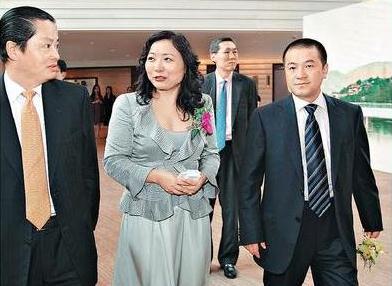 龍湖地產主席吳亞軍離婚，碧桂園楊惠妍晉升女首富