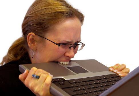 青少年自殺網聊群蔓延警醒:家長別讓青少年變宅男腐女