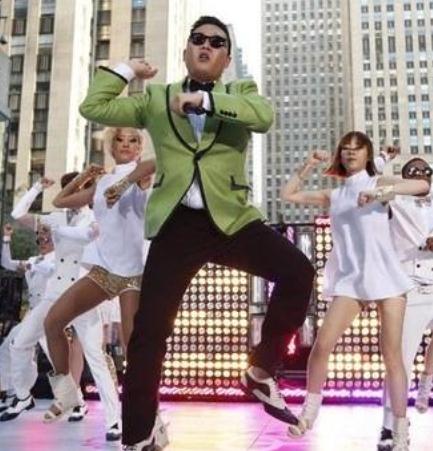 少女時(shí)代允兒鳥叔忘年戀婚外情,揭兩人相戀細(xì)節(jié)