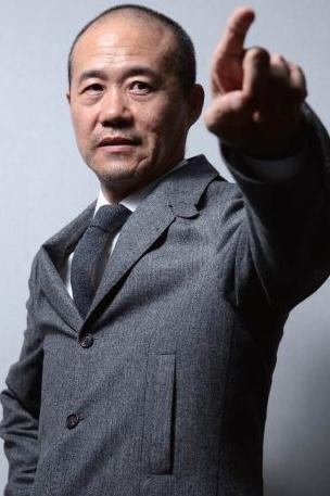 王石個人資料照片，王石離婚,《甄嬛傳》80后女演員田樸珺新歡，潘石屹任志強等微博調侃