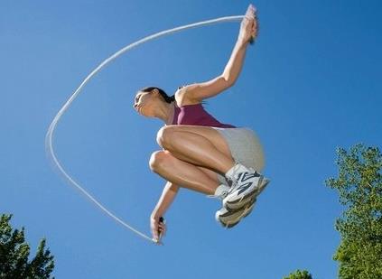 經(jīng)常跳繩有什么好處?跳繩的最佳時(shí)間和次數(shù)