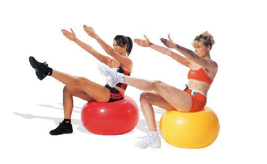 健身球操動作要領,邊玩邊甩肉!