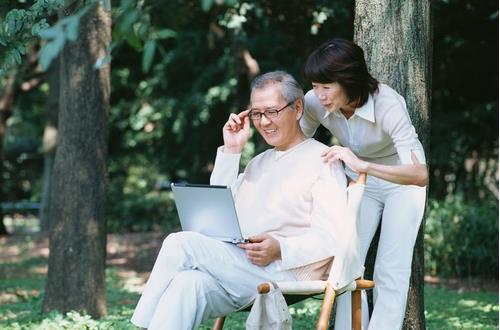 老年人秋季如何養肺護肺？