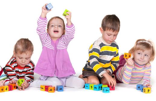 培養(yǎng)嬰兒交往能力的方法有哪些？