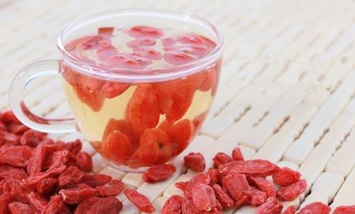 枸杞子泡水喝上火嗎?枸杞子泡水喝的功效