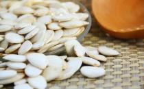 多吃南瓜子能提高精子質量？提高精子質量的食物