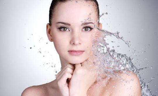 女人各個年齡階段應(yīng)該如何護(hù)膚?