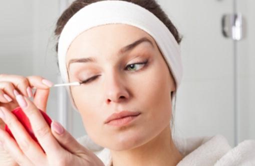 眉毛周圍也需要護理哦！眉周肌膚如何護理？