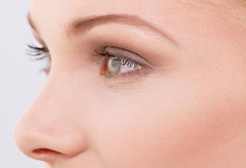 了解角膜炎病因 做好預防措施