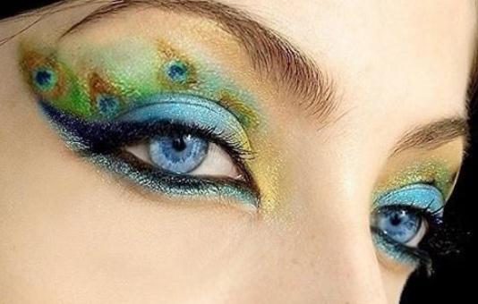 眼部肌膚提前衰老?眼妝拯救你!