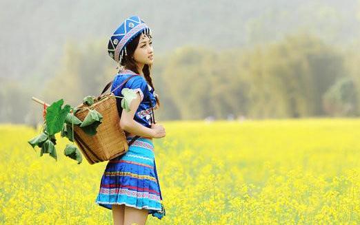 怎么燙發才不死板?適當修剪長度