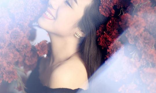 什么發(fā)型最適合頭巾?頭巾盤發(fā)技巧